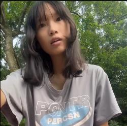 台湾女高M狗秦以蓁最新合集1V2G户外自拍，实战热搜，55分钟精彩内容