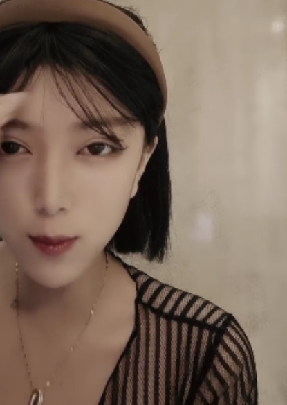 自行打包度盘互动老牌主播小草莓最新合集3V3.96G,疯狂互动取经