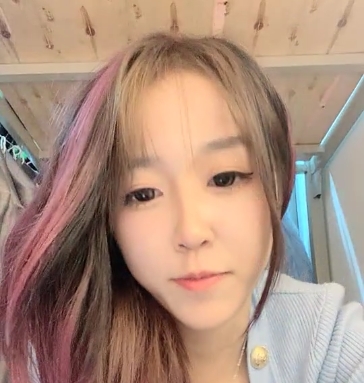 百度盘甜美大三MM一页叶最新合集1V1.62G，校园生活