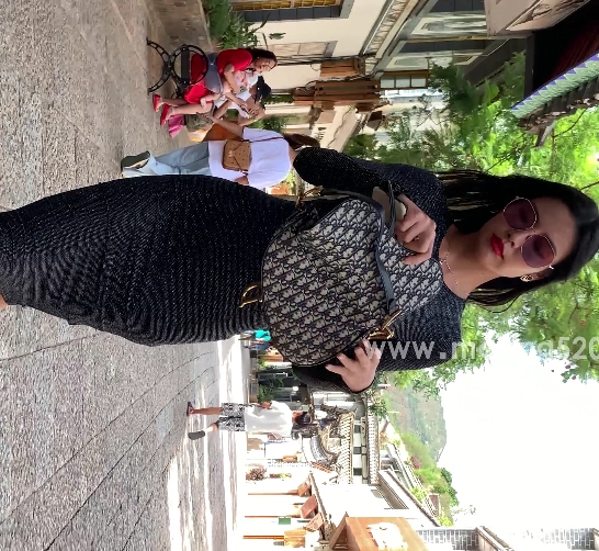 透视连衣裙高跟美女最新合集2V6.94G，百度云分卷压缩包