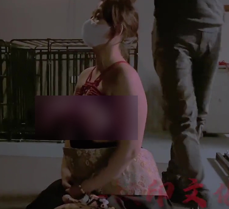 推特SM大神奴印文化精选反差妹子雪中喝圣水人体蜈蚣合集140P51V1.24G