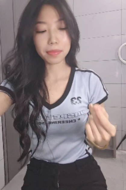 大长腿小狗湿湿135V136G合集