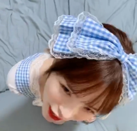 转载搬运吃鸡合集颜值王嘴艺最新第一弹83V4G，玩铁必备