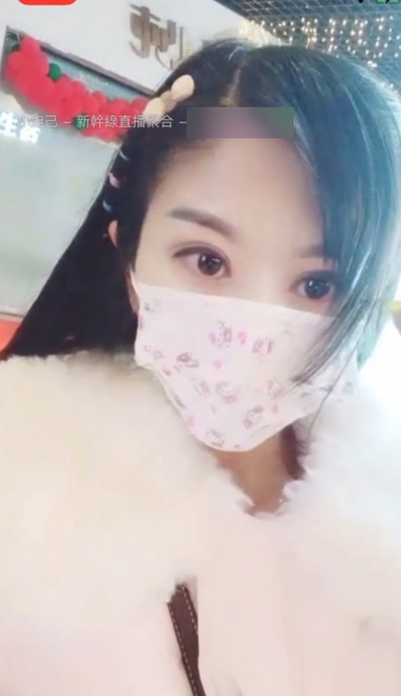 户外快手大黑牛合集小狐狸晴儿会下雨最新整理31V38G，重庆妹子直播精彩推荐