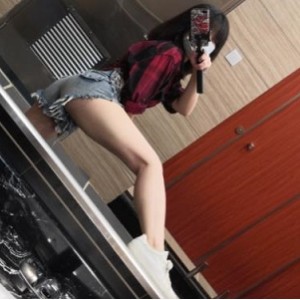 僵尸玩偶推特社保姬ZombiePuppet最新合集38V600M，作品烧得恶心，慎入！