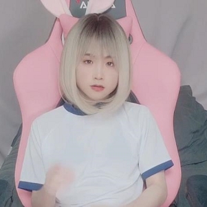 韩国OnlyFans可爱TSLua最新合集35V4.9G,荤素不忌互动风格