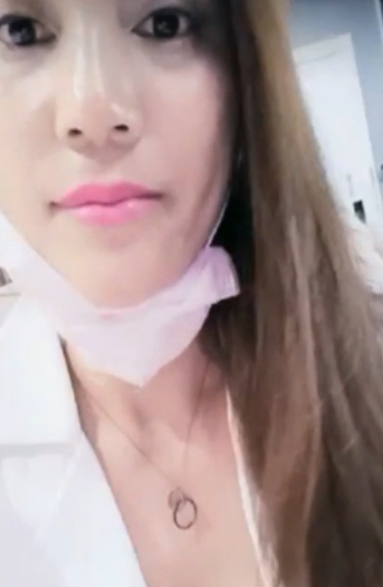 户外叶子姐姐多部野外互动勾引合集140g