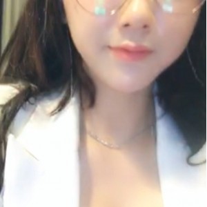 92部超感觉易直播2018合集脚露脸丝袜聊天42G