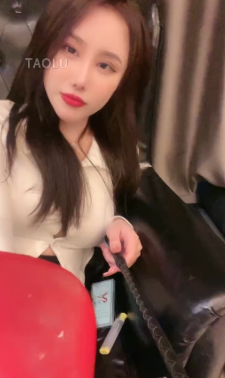 女王寸止指教套路直播12部7G太诱人