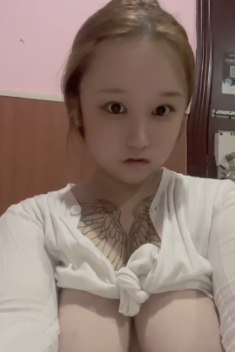 坨坨快手揉揉18V140M放飞