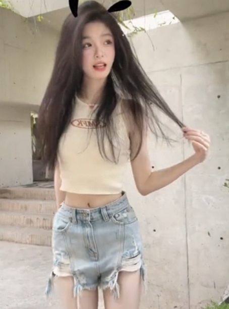 绿帽剪辑剪羊羊抖音风32G66部视角绝了