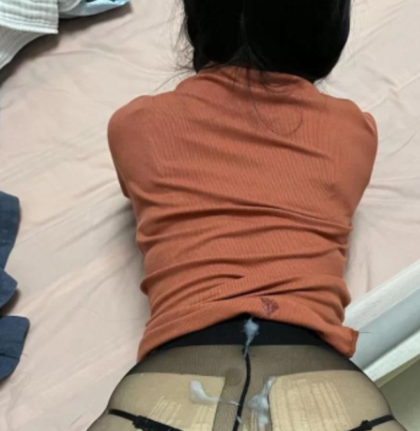 推特别样演绎/jiayouaa/129部合集/胖臀细腰/9G