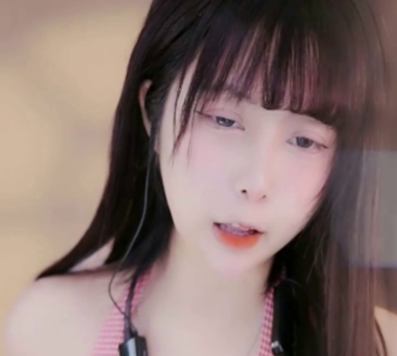 深田咏美CC平台64部6.95G性感合集