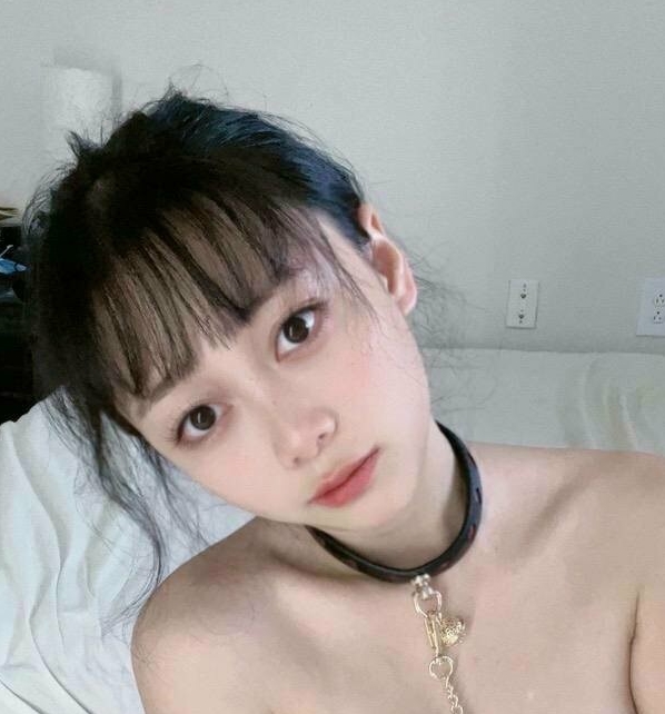 10.72G黑猫C杯推特福利姬合集100v丰满吸睛