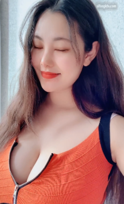 6.13G安妮朵朵快手摇摆福利186v绝顶诱人