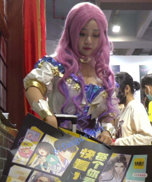 推特点赞xxn145偶像cos超珍藏1部357MB