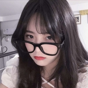 抖音眼镜妹妹学生妹百变骚味资源合集37部1.5G超顶