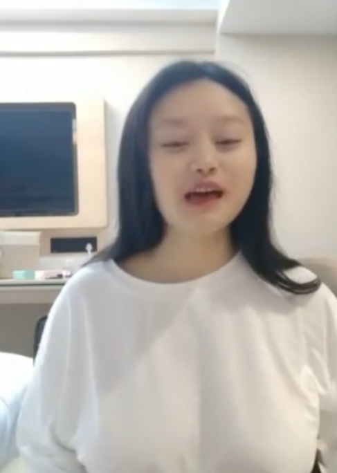 快手小毒甜户外直播合集8部7.4G，大罩杯湿身闪现福利