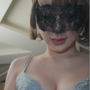 快手DemiFairyTW黑丝吊带短片62v64.8g更衣自拍/膝行丝袜互动声