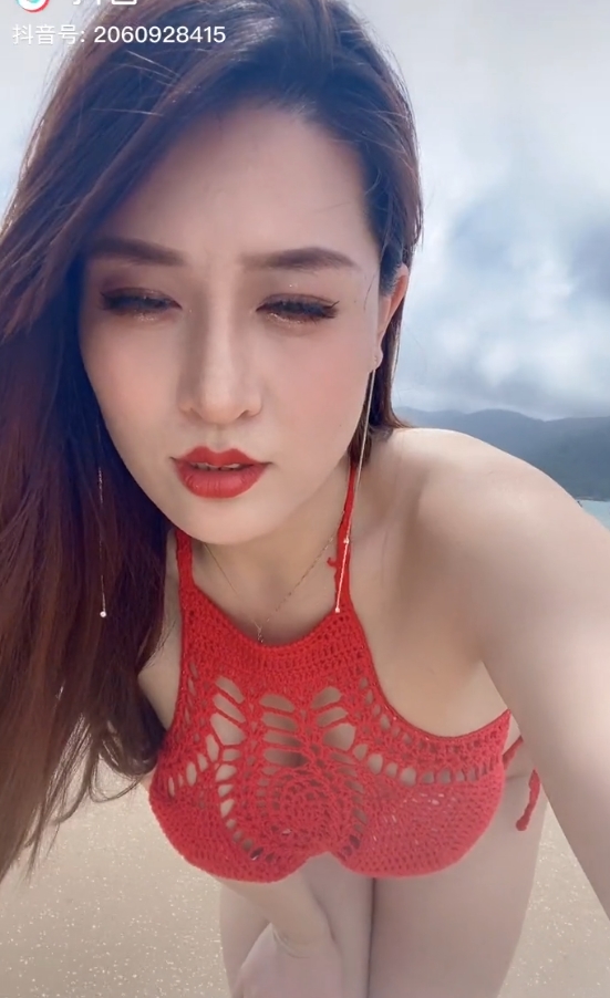 抖音牛奶秋刀姨沉沦合集2.47G收藏176次爆款资源肉感熟女