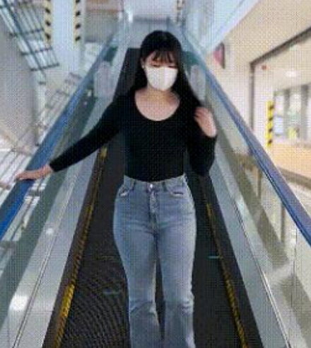 大型商超丰满妻子1v1一线天牛仔裤包臀934.1MB推特热传