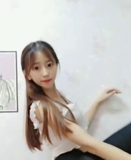 奥利圆妹快手一字马42部441M浴室天花板