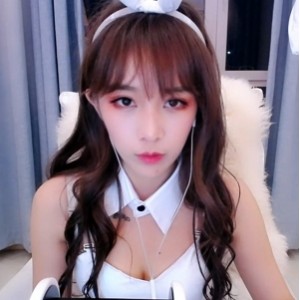 斗鱼丸子君深夜直播合集123部38.4G水手服限定