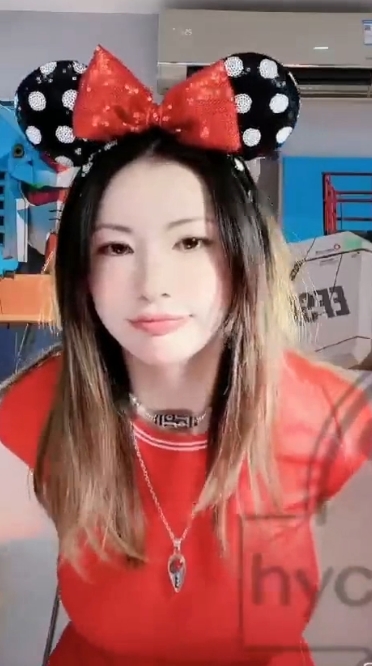 抖音一只霸王兽美腿合集86部18.3G超绝视角