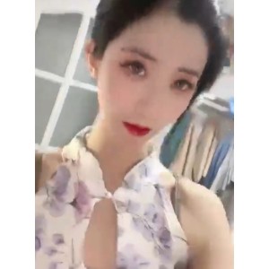 花椒鱼鱼不甜大长腿视频99部4.54G浴室纯欲