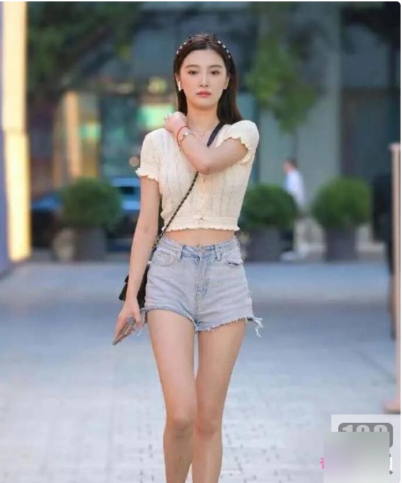 fly利资源美女微拍合集500部10G优质珍藏