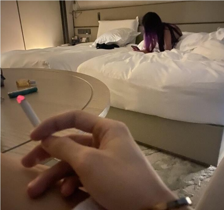 某推GZ哥酒店密拍合集21V525M深夜狂欢