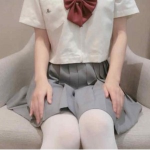 洛美luomei22白丝JK民国少女合集10.2G腿控福音