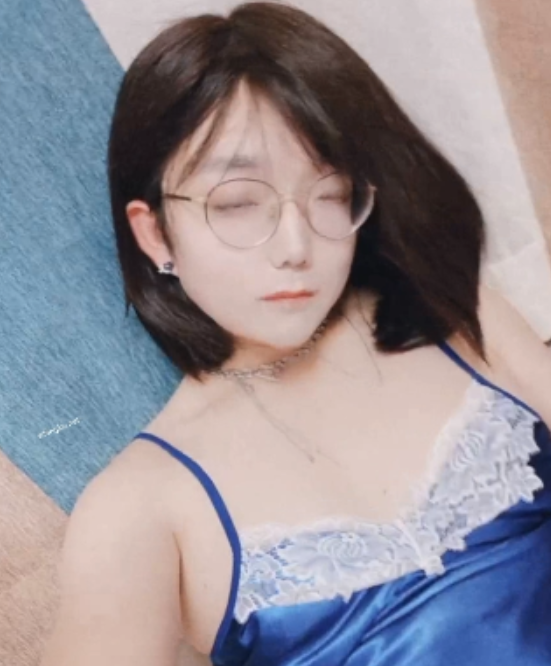 小白同学伪娘舞蹈合集28v365p1.17G浴室戏水