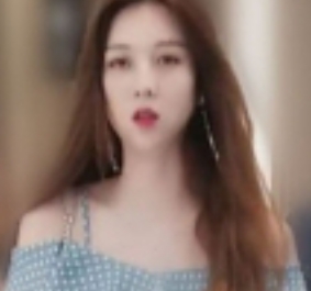 INS峰不二子超辣举牌视频8v989M神级腰臀