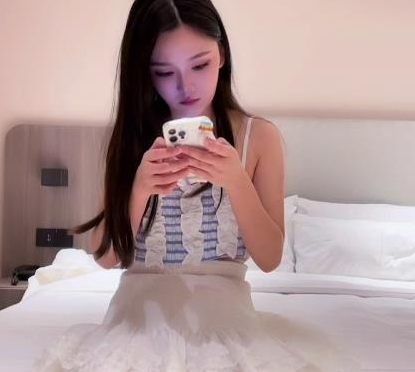 抖音小飞哥清凉版舞蹈合集66部30G深夜福利