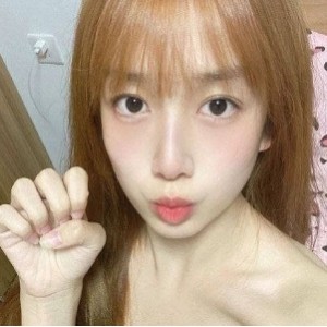 微博白露清纯校花私拍1V37P25.52M绝美身材