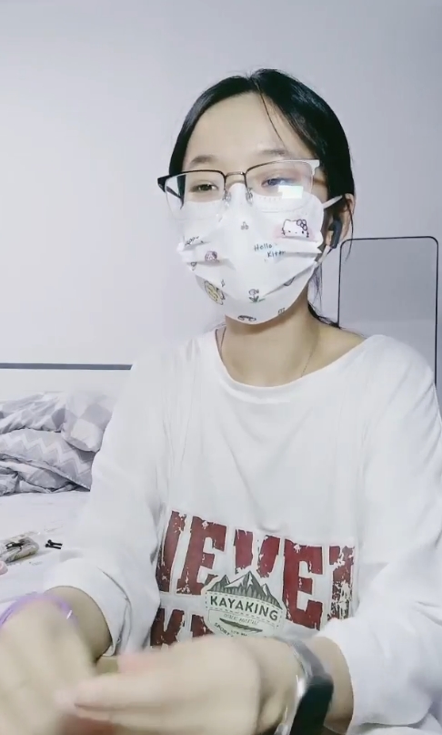 嫩星星浴室双机位合集5.59G学生装双马尾超清首发