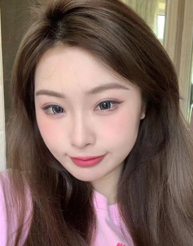 周诗琦大连艺术私密实录1V+15P超值珍藏太敢玩了