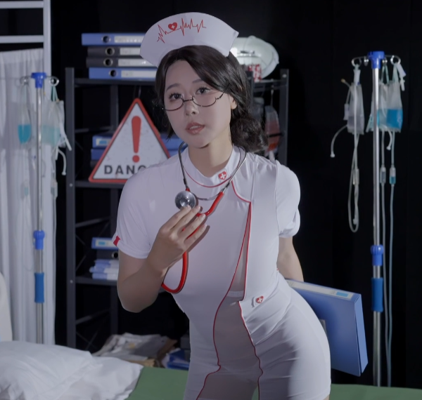 奈汐酱护士装新作推特展示1V80P2.97G太顶了