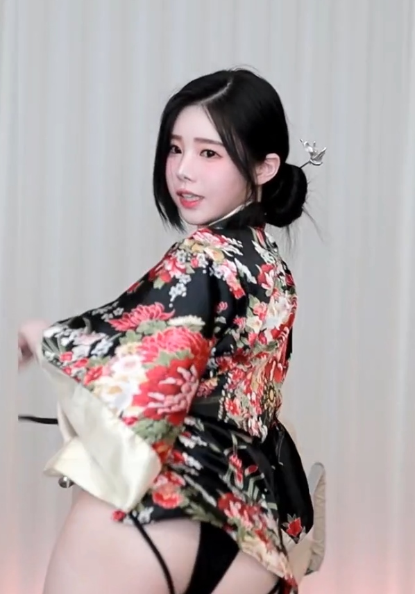 热舞诱惑678部Afreeca黑珍合集130G珍藏版