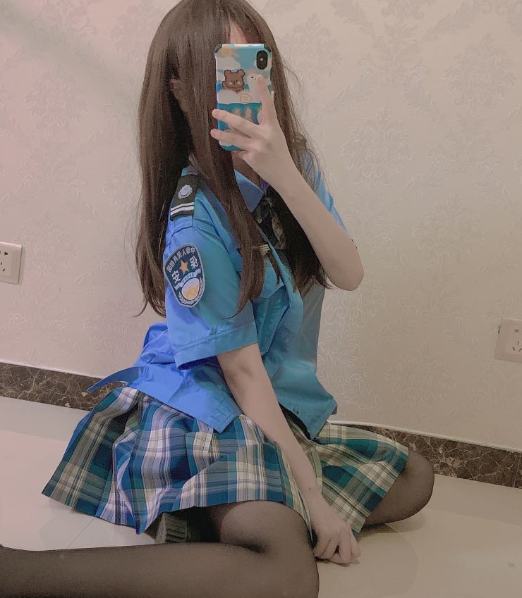 嗝崽推特珍藏26部热舞2.38g白丝战损