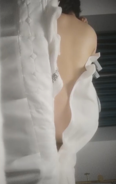 街坊超市老板娘私密按摩1部465MB绝赞