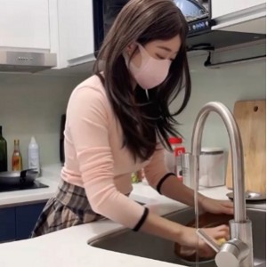 推特ssrpeach瑜伽视频121部23.8G火辣