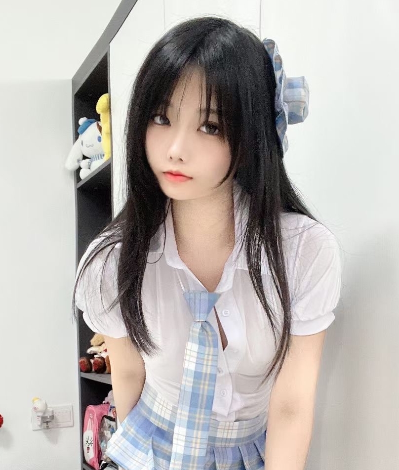 推特奶萝喵四吃定你福利合集2.47G绝了