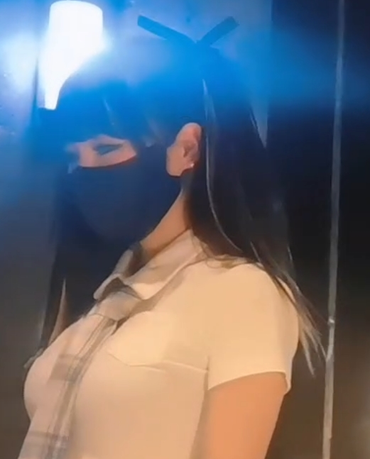 诱惑糖心VIP娜娜丝袜片9部2G