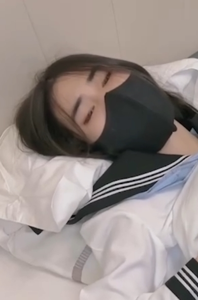 推特学生妹玩具秀1v464M汁液四溅