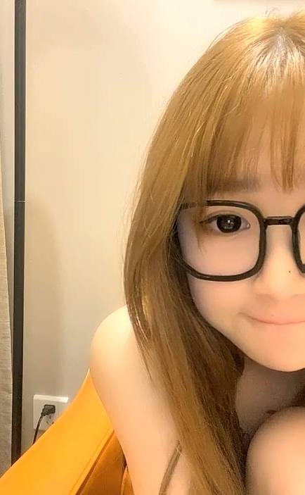 超美妹纸私密热裤摇摆合集1部679MB精彩视频