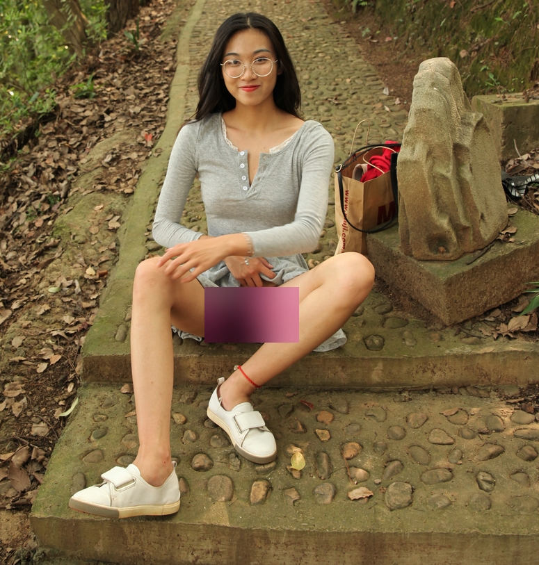 推特芳芳小婧劲爆私拍合集1部4G