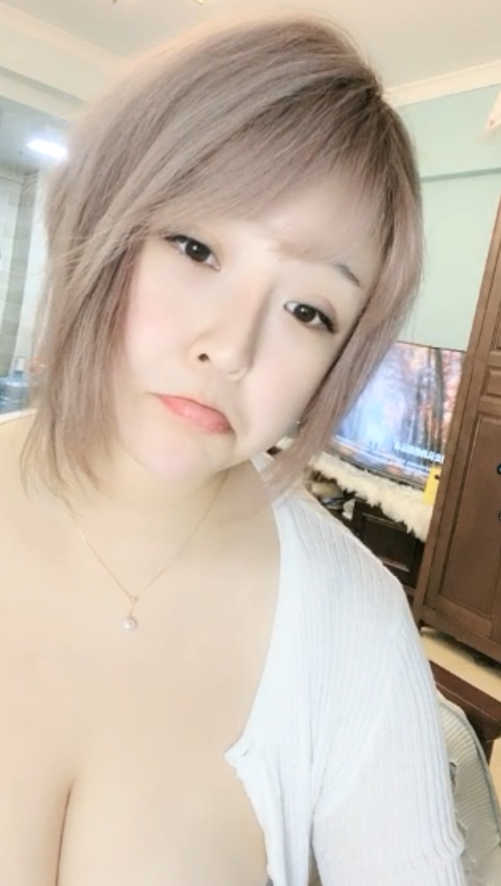 猪小宝私拍合集直播88部46G太销魂了