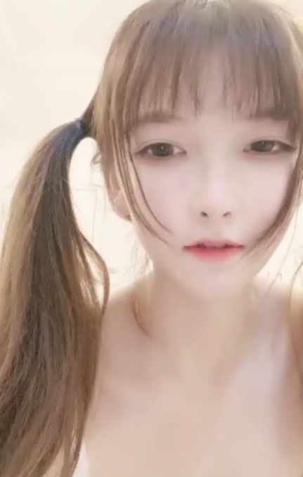 半糖晓锦蜜桃臀直播33V23GB太会扭了